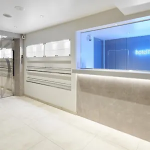 Shinjuku N.u.t.s ** Tokyo